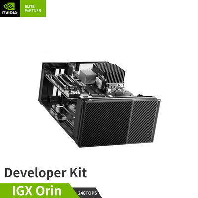 262.7 x 382 x 151.2 mm NVIDIA IGX オリン開発者キット 940-23840-0001-000 1705TOPまで